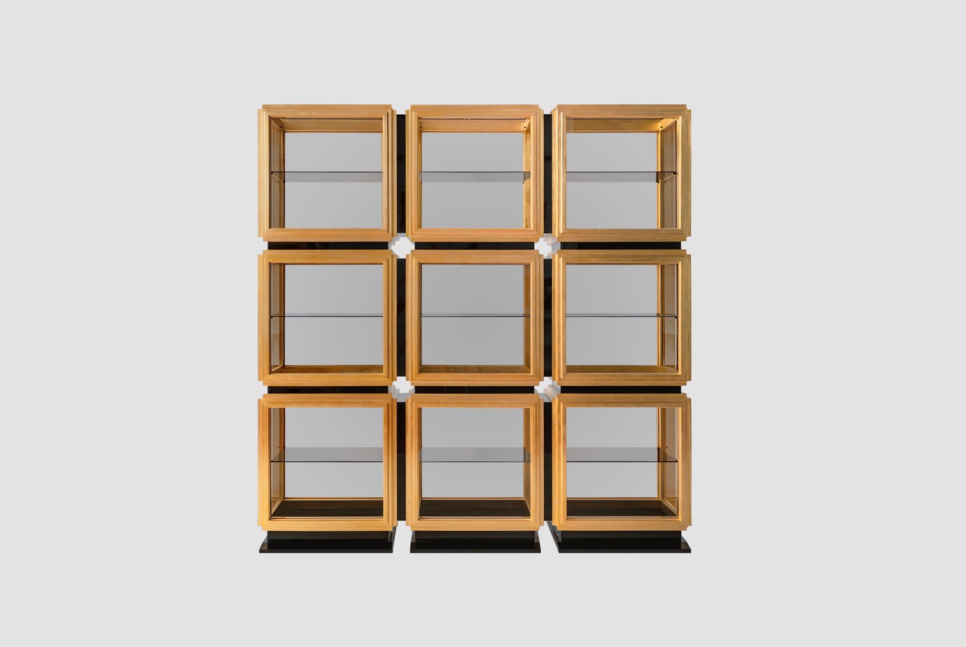 Modular Frames - Modular Vitrine / Carlos Soriano
